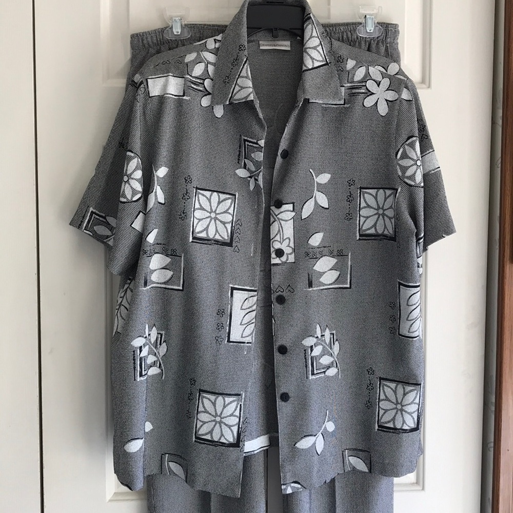 Top with pants . Black and white
